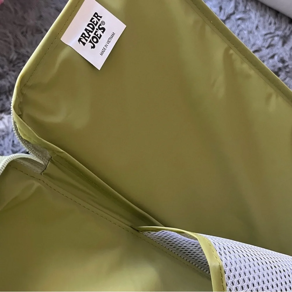 NWT! Trader Joe's Olive Green Large Insulated Tote Bag